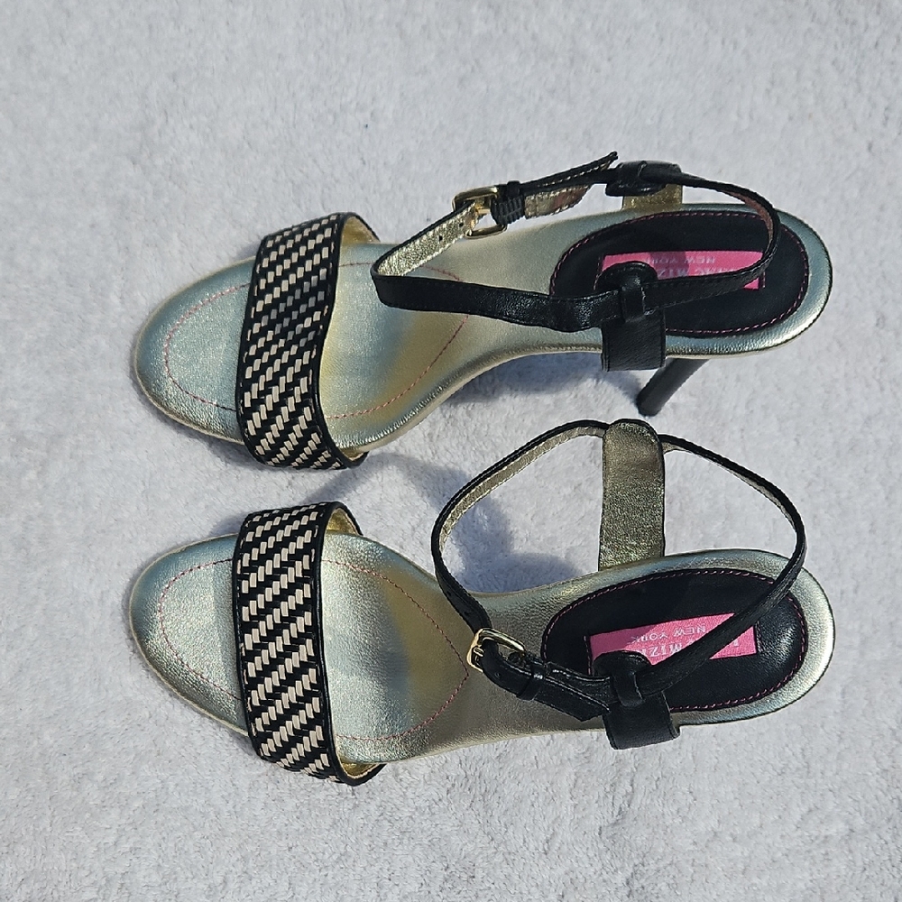 Isaac Mizrahi‎ Black and Gold Patterned Heels